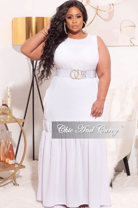 Women's dating topsFinal Sale Plus Size Maxi Dress in White with Ruffle