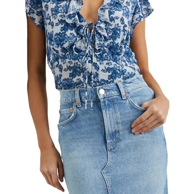 Bamboo BraCarmine Top In Chambray Floral