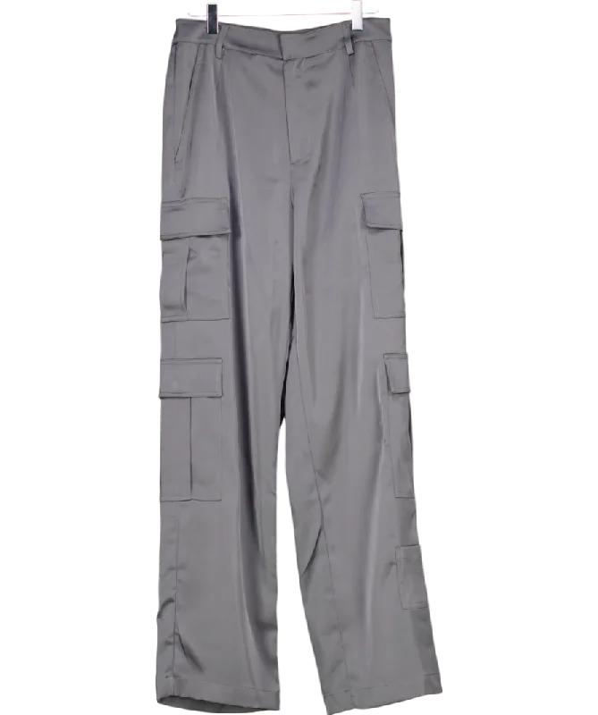 Knit V-NeckCloeys Satin Cargo Pants Grey UK 8